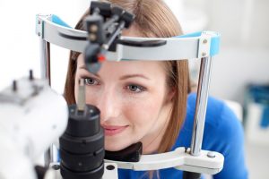 patient receiving eye exam